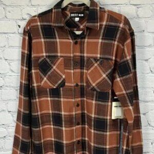 Reef Men's Hedford Long Sleeve 2 Pocket‎ Work Shirt, Size Small, Mahogany Plaid